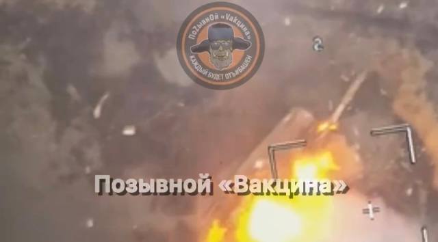 Т-80БВ - уничтожен. В поселке Поповка Сумской области