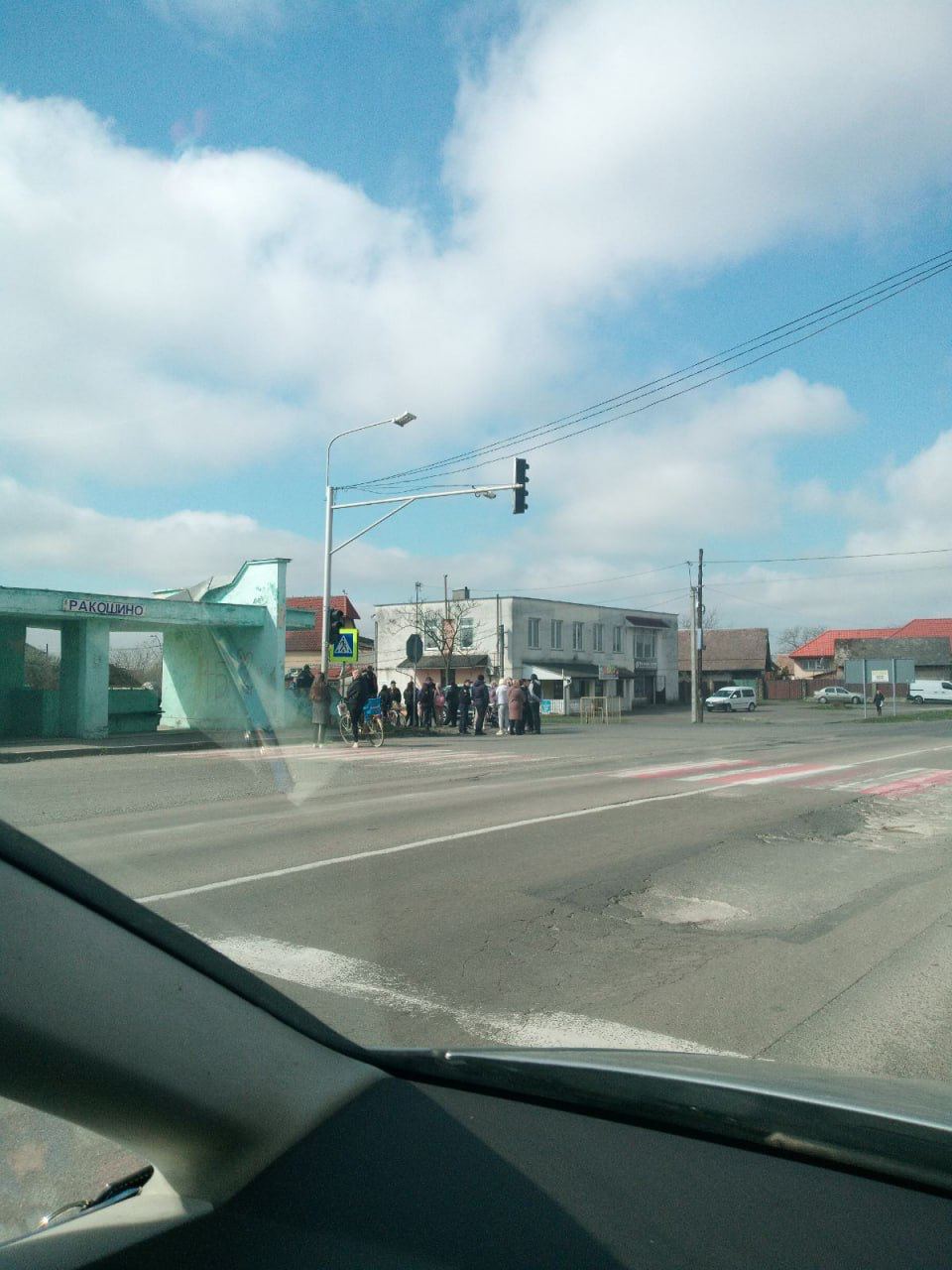 Последняя капля: На Закарпатье люди восстали против беспредела "МоГилизаторов"