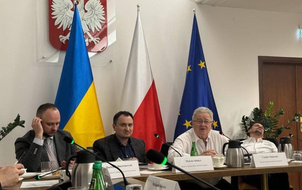 Замминистра Польши своим презрением к Украине срывал переговоры с Киевом