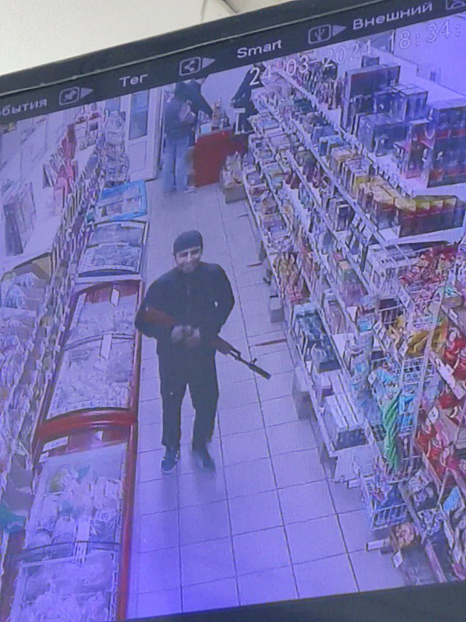 Мигранты с автоматом бегали по городу в Забайкалье в день общенационального траура