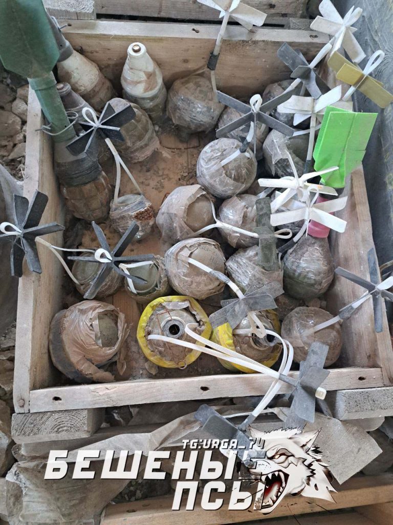 Штурмовое подразделение  Бешеных псов в ходе активных наступательных действий на Авдеевском направлении затрафеило большое количество различных самодельных сбросов для дронов