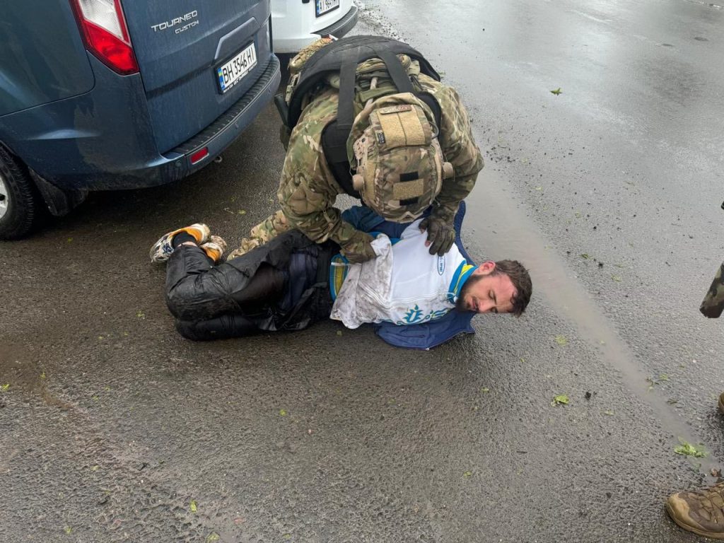 Некоторые подробности задержания украинских военных, которые вчера расстреляли сотрудников полиции в Винницкой области