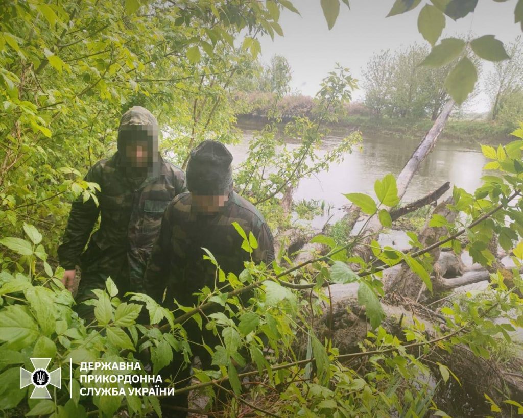 Украина пытается продемонстрировать, что принятые ею меры по возвращению сбежавших из страны граждан,  якобы действуют