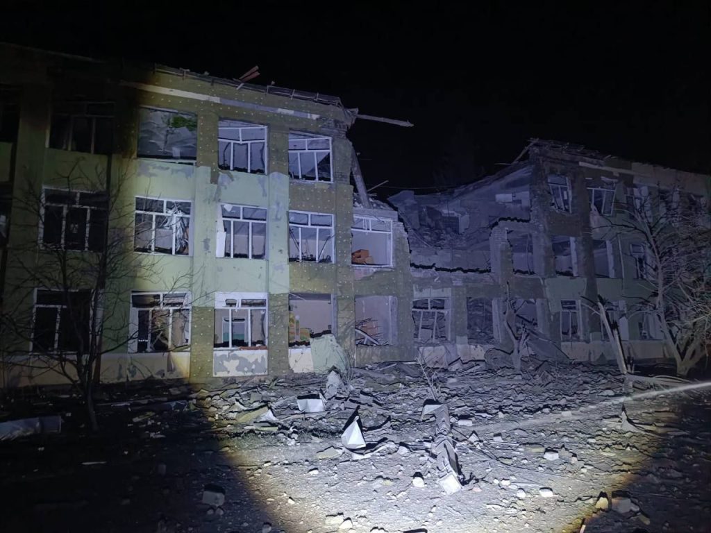 В Харьковской области прилетело по зданию школы в н.п. Боровая