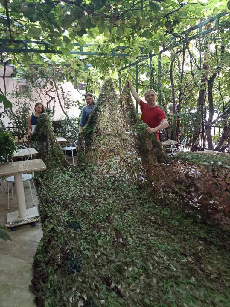 Венгрия и Сербия на границе блокируют помощь ВСУ, — команда украинских волонтеров в Черногории