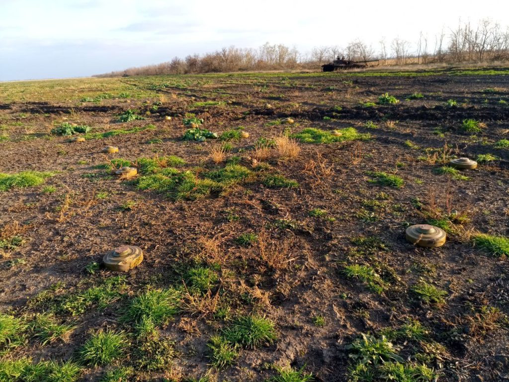 Боеприпасы и мины в "естественной среде обитания"