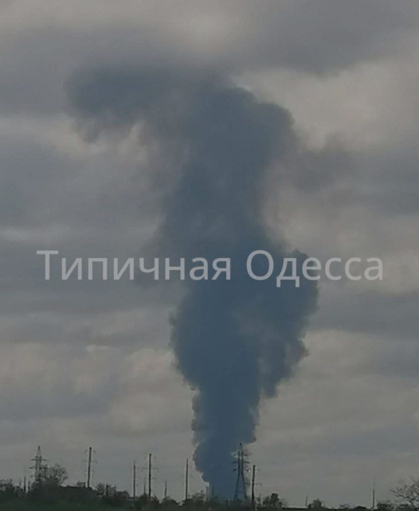 Сообщается о взрывах в Одессе