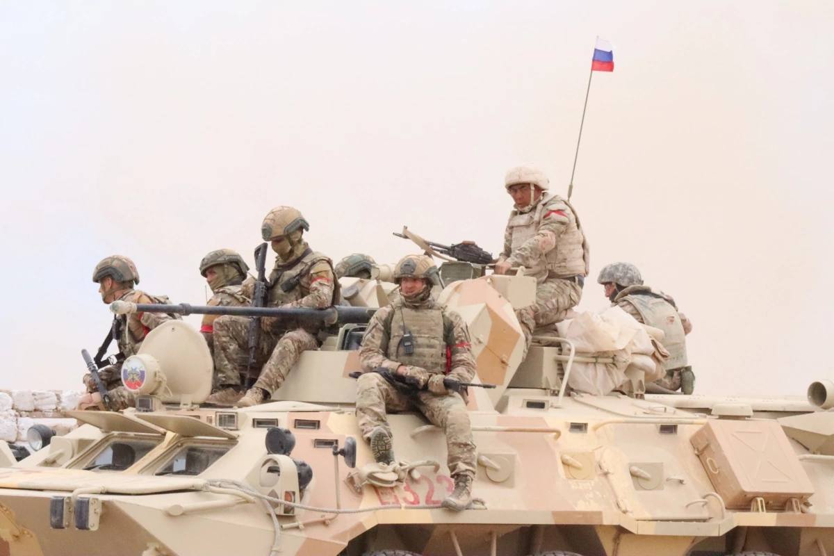 Совместное двухстороннее учение вооруженных сил РФ и Республики Таджикистан завершилось на горно-пустынном полигоне Харб-Майдон в Хатлонской области Таджикистана, которое проходило с 15 по 18 апреля.
