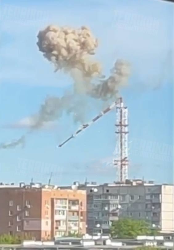 В Харькове прямым попаданием была уничтожена телевышка, в городе исчез телевизионный сигнал