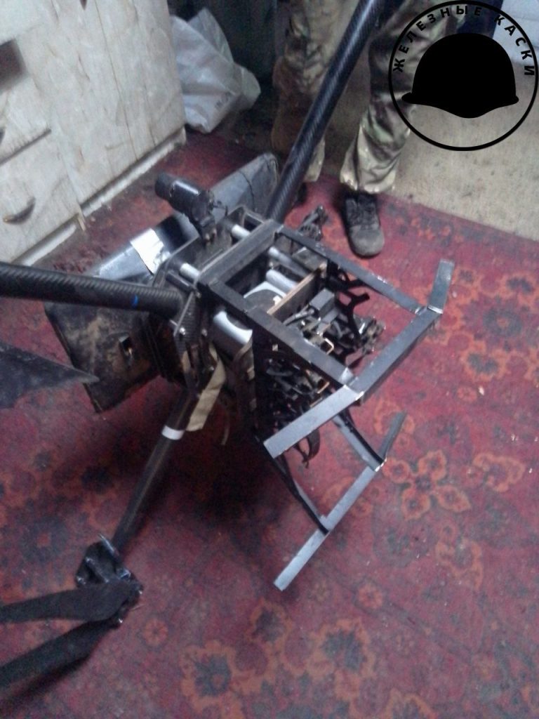 Вражеские тяжёлые коптеры "Баба Яга" продолжают сыпаться с неба