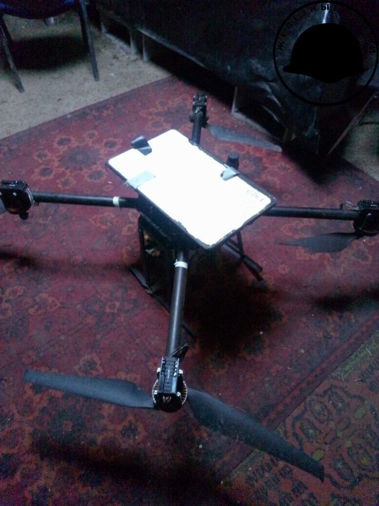 Вражеские тяжёлые коптеры "Баба Яга" продолжают сыпаться с неба