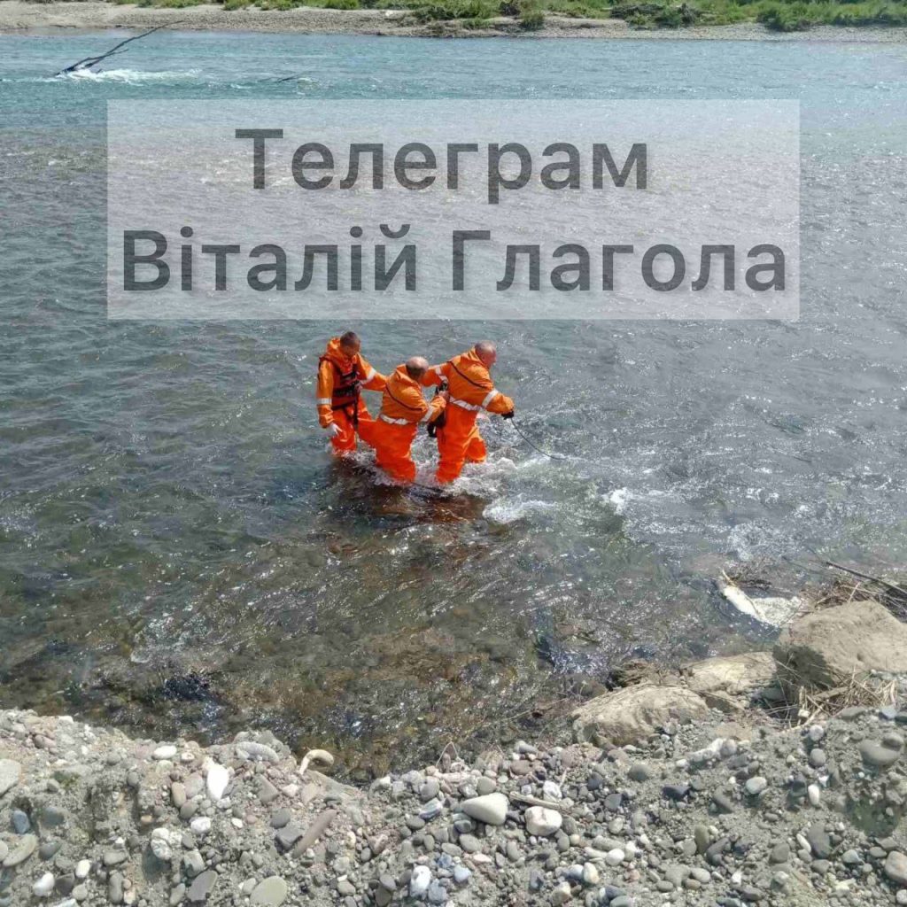 Пишут, что в Тисе сегодня выловили сразу 6 тел. Пытались сбежать из концлагеря.