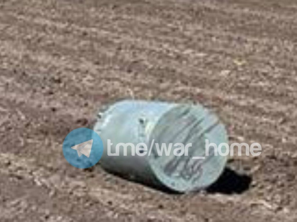 Обломки ракеты Х-101 с двумя боевыми частями, установленными для повышения урона при поражении крупных объектов