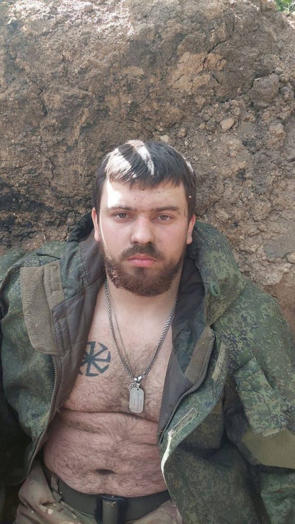 Вот эти красавчики поняли, что плен лучше, чем пуля Северного Шторма