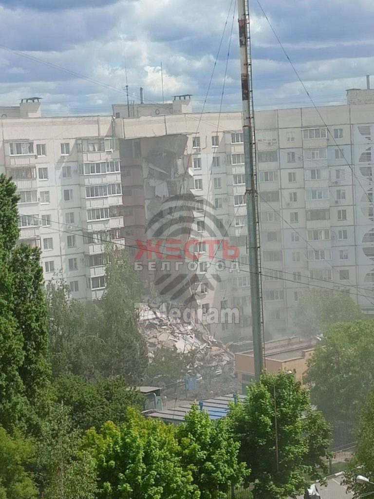Белгород, улица Щорса, сложился подъезд