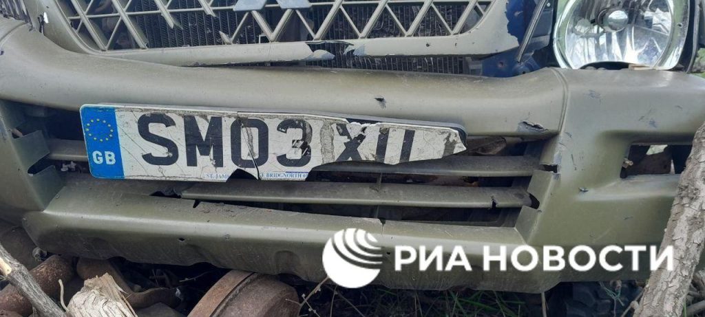 Автомобиль с британскими номерами уничтожили российские бойцы при штурме Тоненького