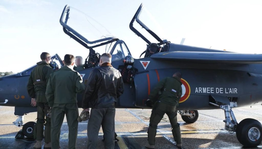 Появились кадры, показывающие обучение украинских пилотов во Франции, на самолетах Dassault Alpha Jet