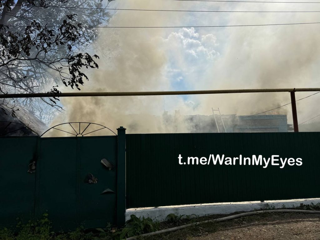 Последствия обстрела Макеевки из РСЗО, ранение получила женщина