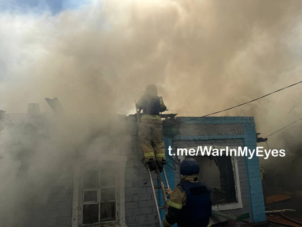 Последствия обстрела Макеевки из РСЗО, ранение получила женщина