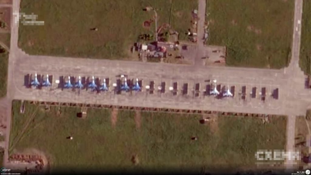 Спутниковые снимки авиабазы Кущевская в Краснодарском крае после очередного налета украинских дронов-камикадзе
