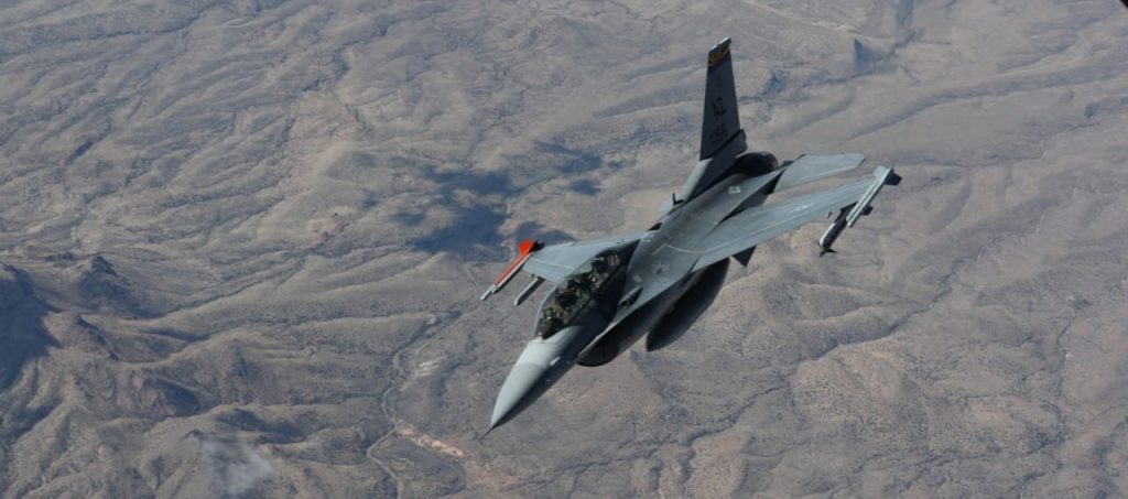 Первые украинские лётчики прошли в США обучение на F-16
