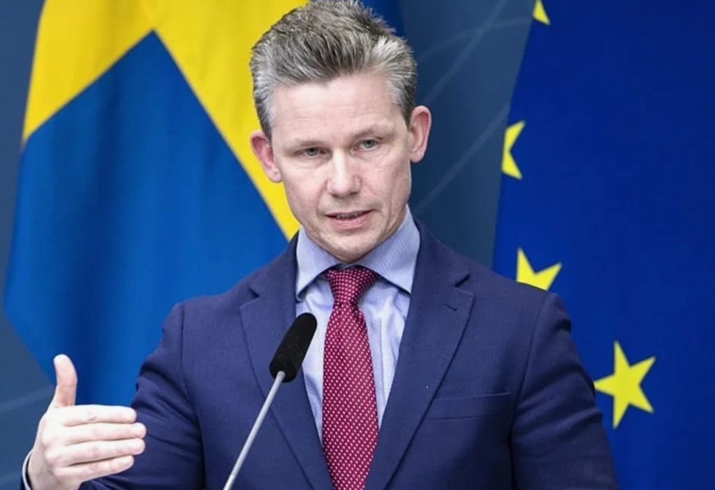 Швеция отменила отправку Украине истребителей Gripen