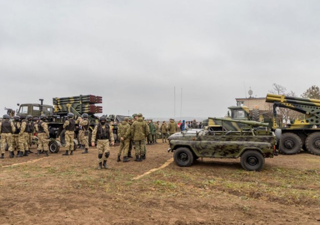 Молдавия стягивает тяжелое вооружение к границе Приднестровья