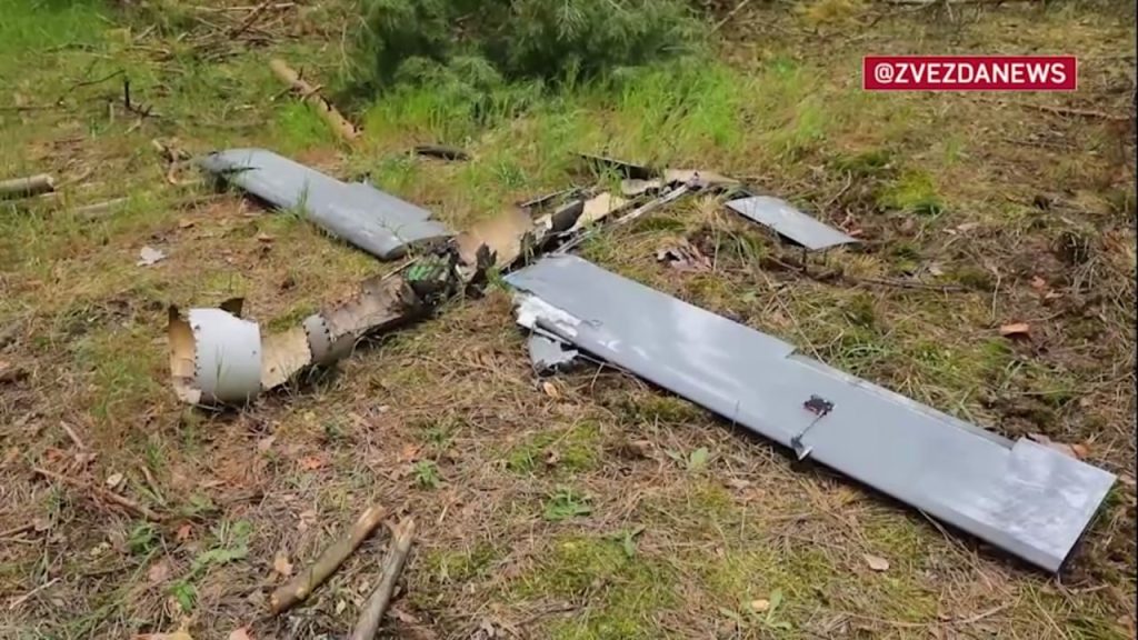 Сбитый из ЗУ-23-2 украинский БПЛА-камикадзе серии Warmate, который в последнее время используют ВСУ для ударов по технике