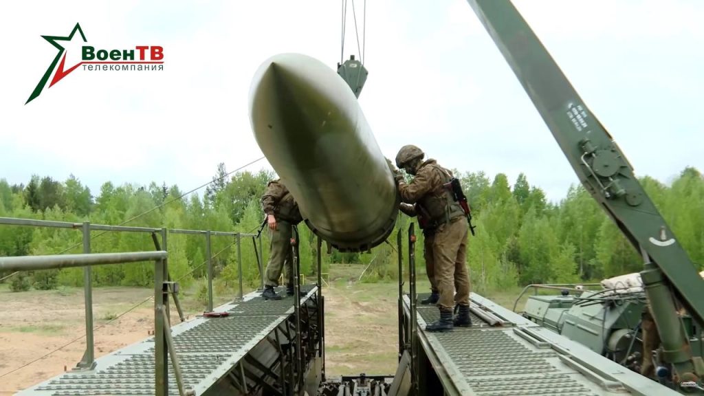 Тренировка расчёта ОТРК 9К720 «Искандер-М» ВС Республики Беларусь
