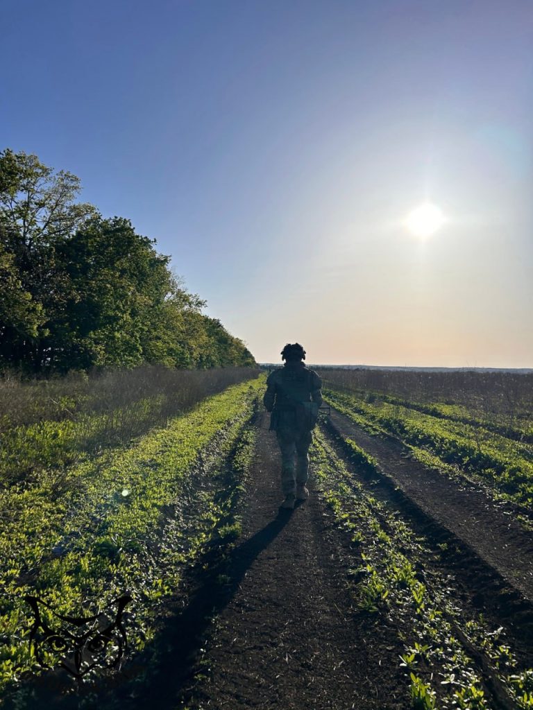 Красивое, военное