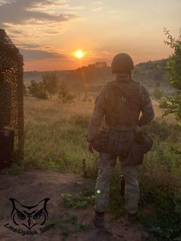 Красивое, военное