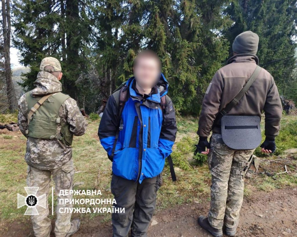 В то время как на Харьковском направлении украинские пограничники без боя сдаются в плен их побратимы отлавливают новых штурмовиков