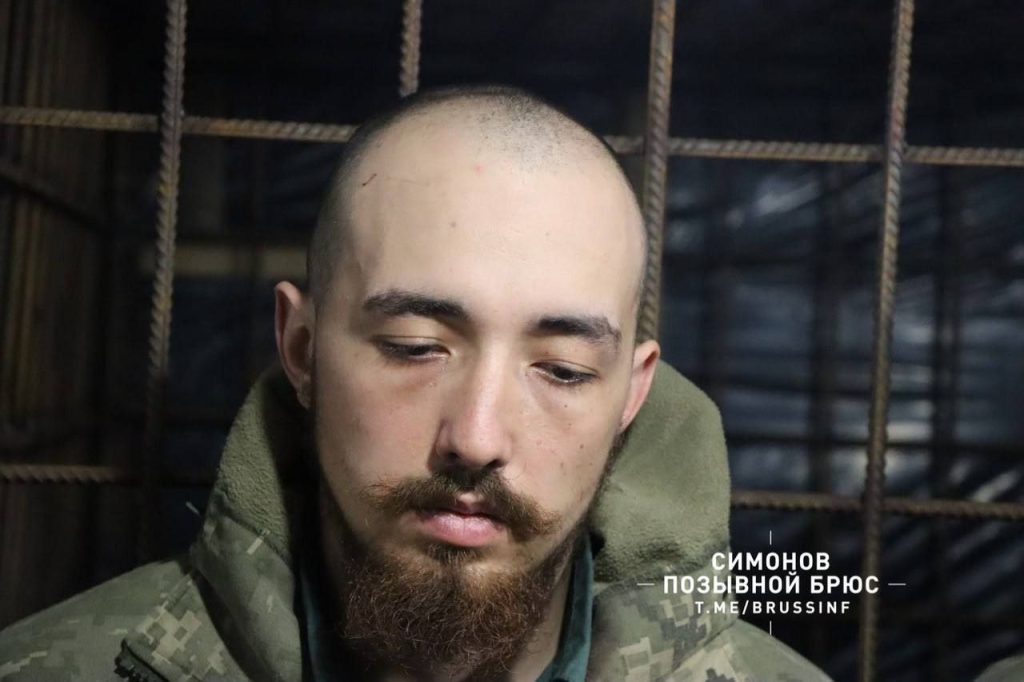 Очередные пленные укропы с Харьковской области, на третьей фотографии, как сообщается, из "Кракена"