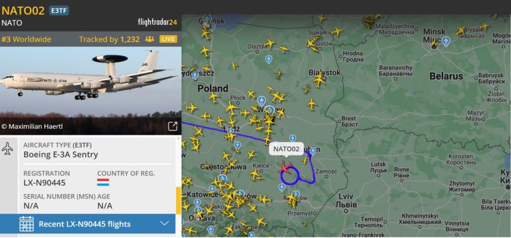 Натовский Boeing E-3A Sentry продолжает работать у границ Союзного Государства на эшелоне 9,5 км