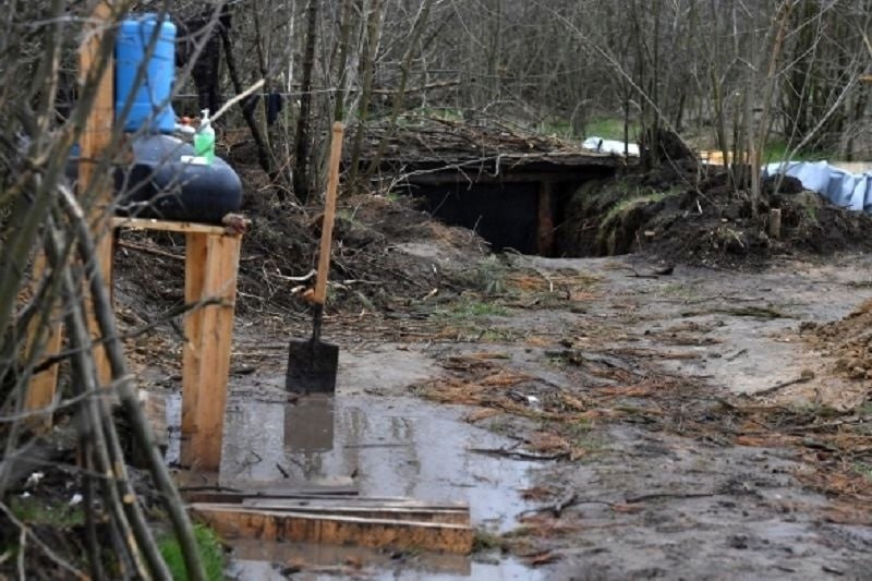 Мусор на позиции – к обстрелу