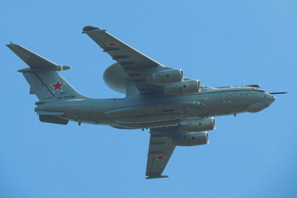 Появились кадры нового ДРЛОиУ А-100 «Премьер» во время испытательных полетов