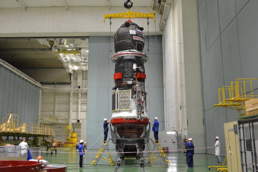 На космодром Байконур прибыл грузовой корабль "Прогресс МС-29", который должен будет отправиться к МКС осенью