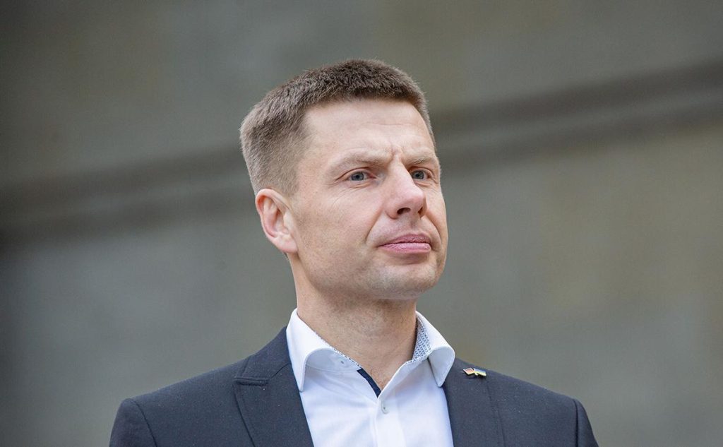 Депутата Верховной рады Алексея Гончаренко за оправдание терроризма и фейки о ВС РФ приговорили в России к десяти годам колонии, сообщили РИА «Новости» в суде