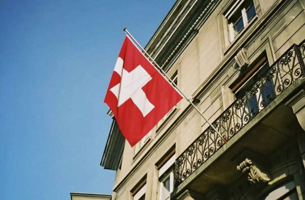 В Швейцарии хотят разрешить реэкспорт оружия на Украину