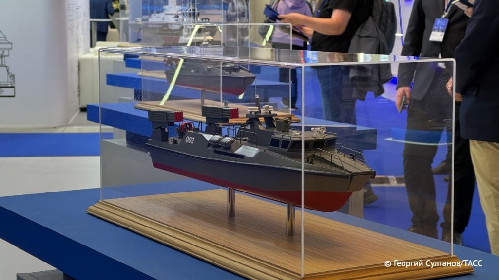 Десантный катер "Раптор 2.0" с РСЗО