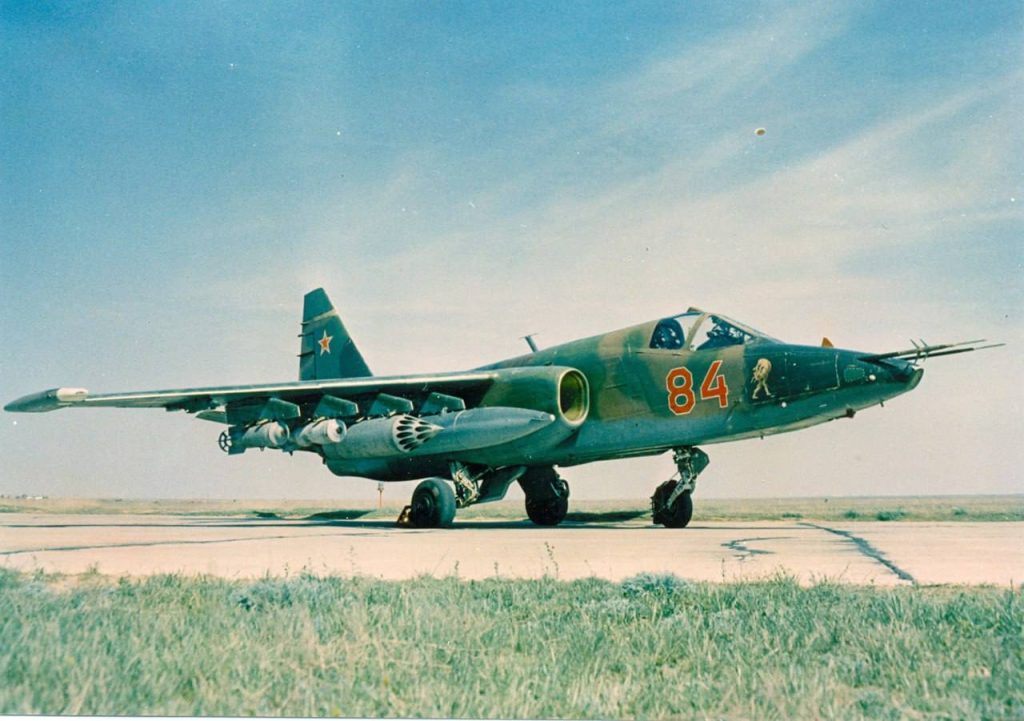 О первых серийных Су-25 и Су-24М