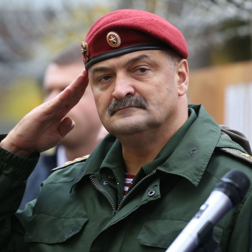 Глава Дагестана выступил против ношения никаба из-за вопроса безопасности