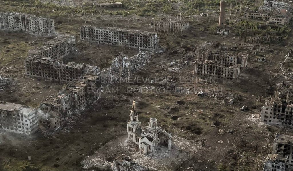 СМИ страны 404 публикуют кадры с Часов Яра