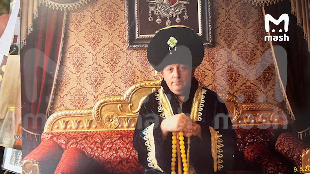 Задержаны советник главы Карачаево-Черкесии Эльдар Байчоров, начальник отдела экономической безопасности МВД по республике подполковник Темирлан Байкулов и несколько сотрудников Минсельхоза