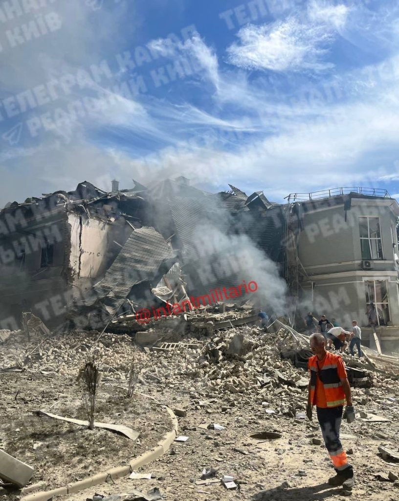 Локализована одна из целей сегодняшнего прилета - неприметное здание рядом с детской больницей «Охматдет»