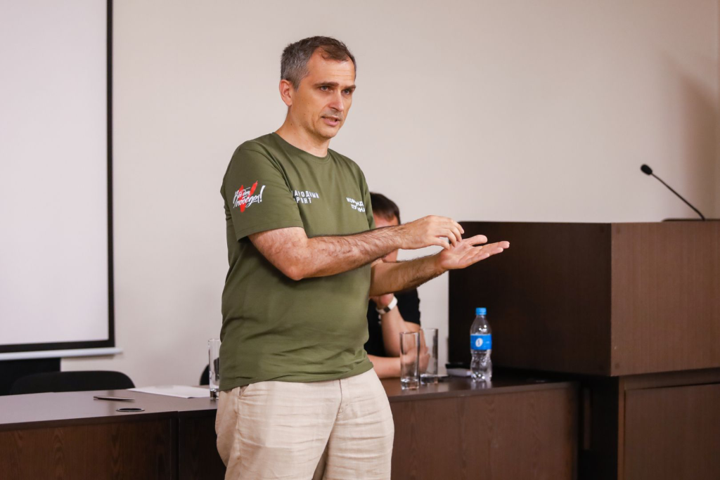 Юрий Подоляка: «Дальний Восток очень многое дает фронту»