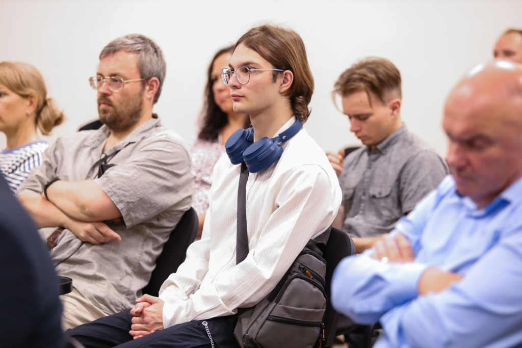 Юрий Подоляка: «Дальний Восток очень многое дает фронту»