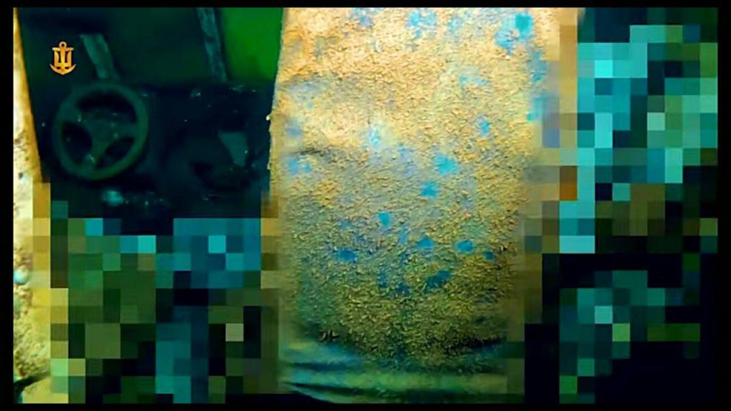 Десантно-штурмовой катер «Станіслав» (L450) проекта 58503 затонувший у острова Змеиный около 10:30 7 мая 2022 года, во время выполнения боевой задачи по высадке десанта на остров Змеиный