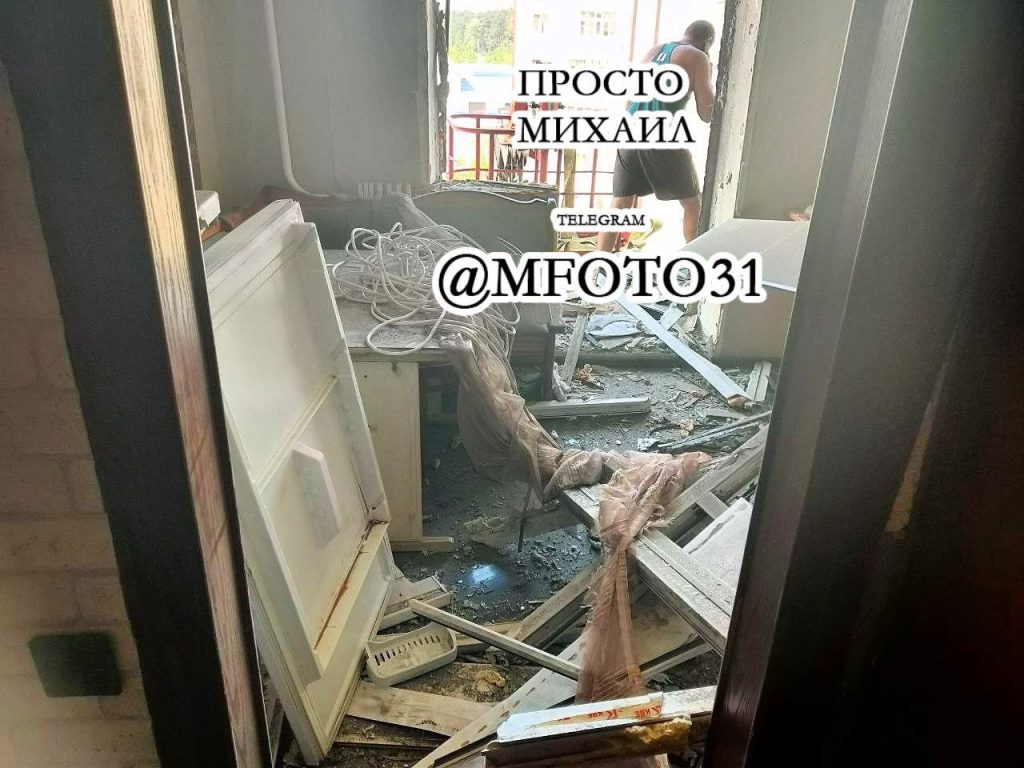 Дрон ВСУ попал в жилую пятиэтажку в Шебекино