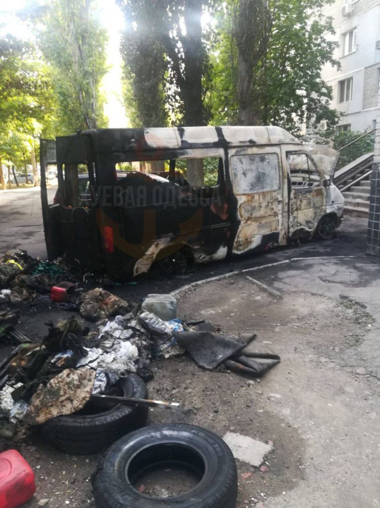 А в Одессе потихоньку партизанят